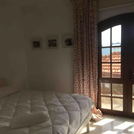 Castle81homes Pink - Sea View House 马尔马里斯